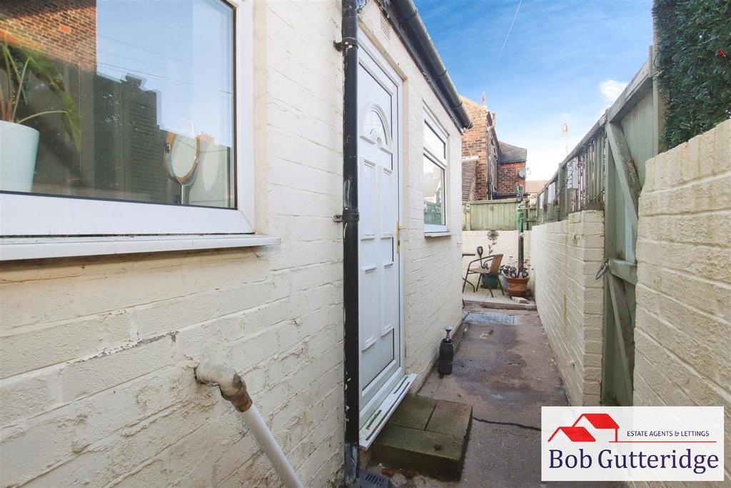 Enclosed rear yard