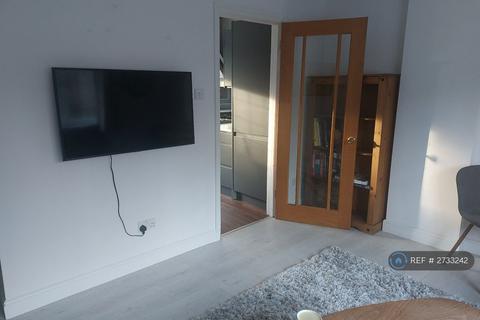 1 bedroom flat to rent, Greyfriars, Ware, SG12