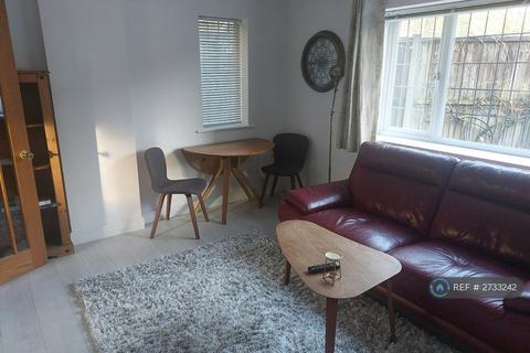 1 bedroom flat to rent, Greyfriars, Ware, SG12