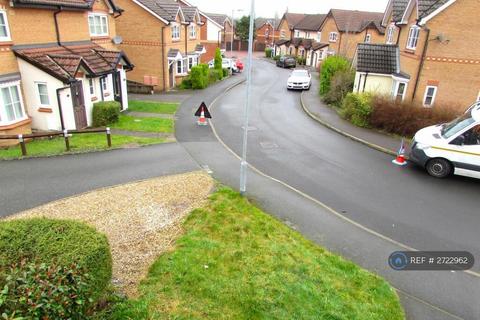 2 bedroom semi-detached house to rent, Beaford Road, Manchester, M22