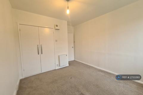 2 bedroom flat to rent, Forest Hall, Newcastle Upon Tyne, NE12