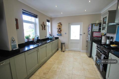 undefined, Tregenver Road, Falmouth, TR11