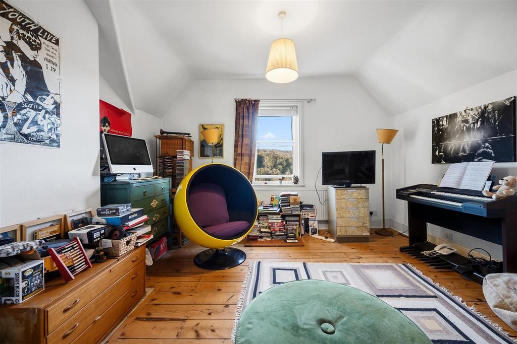 Bedroom Six.jpg