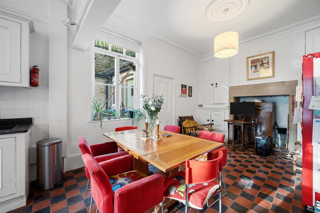 Dining area.jpg
