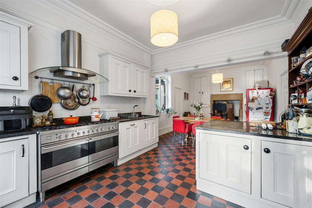 Kitchen to dining area.jpg