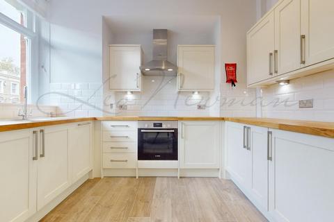 2 bedroom flat to rent, Nevern Mansions, Warwick Road, Kensington, SW5