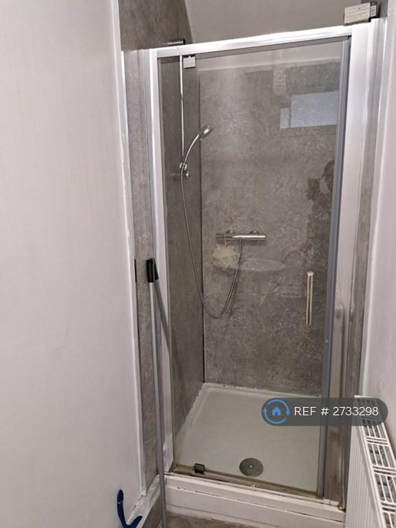Shower 2nd Floor