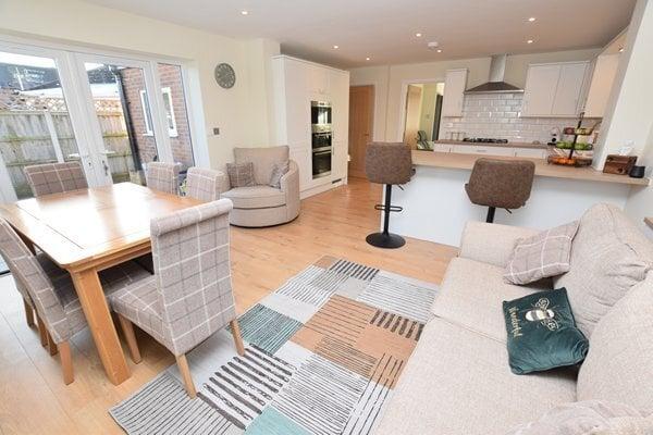 Kitchen &amp; family room