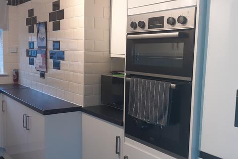 3 bedroom semi-detached house to rent, Stockdale Avenue, Redcar TS10