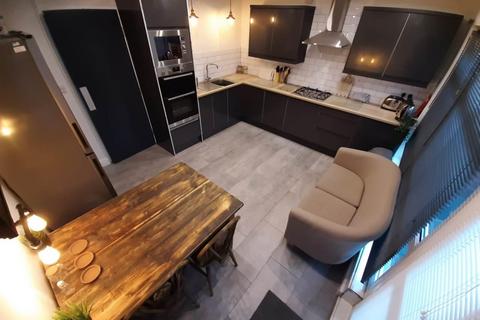 undefined, Moss House Close, Birmingham, B15