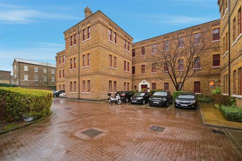 1 bedroom apartment for sale, Osterley Gardens, Chevy Road, Hanwell Borders