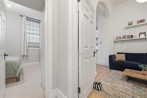 1 bedroom apartment for sale, Osterley Gardens, Chevy Road, Hanwell Borders
