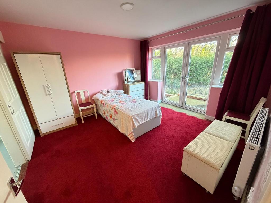 Ground floor bedroom