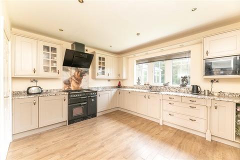 4 bedroom detached house for sale, Wild Heather Close, Cullingworth, BD13
