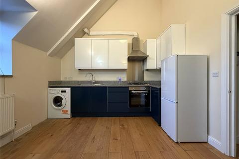 2 bedroom apartment to rent, High Street, London, N8