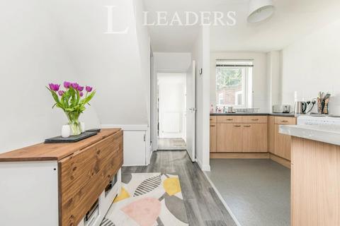 1 bedroom terraced house to rent, Barrack Street, CO1