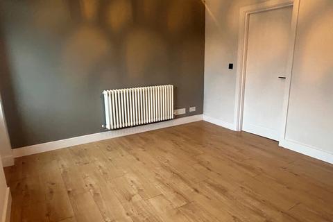 2 bedroom terraced house to rent, Brimington, Chesterfield S43
