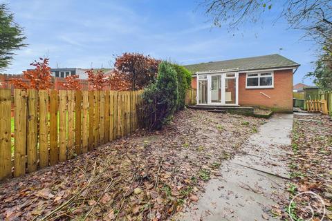 1 bedroom semi-detached bungalow to rent, Osprey Grove, Leeds