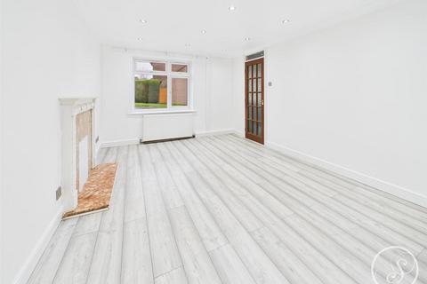 1 bedroom semi-detached bungalow to rent, Osprey Grove, Leeds