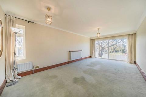 undefined, Riverside Road, Staines-Upon-Thames TW18