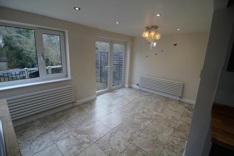 undefined, Savernake Close, Tilehurst, Reading, RG30