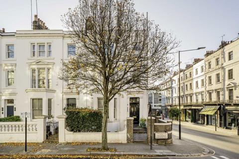 undefined, Vicarage Gardens, London W8