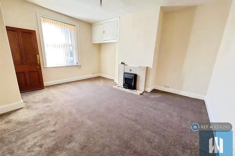 2 bedroom terraced house to rent, Gibson Street, Lindley, Huddersfield, HD3