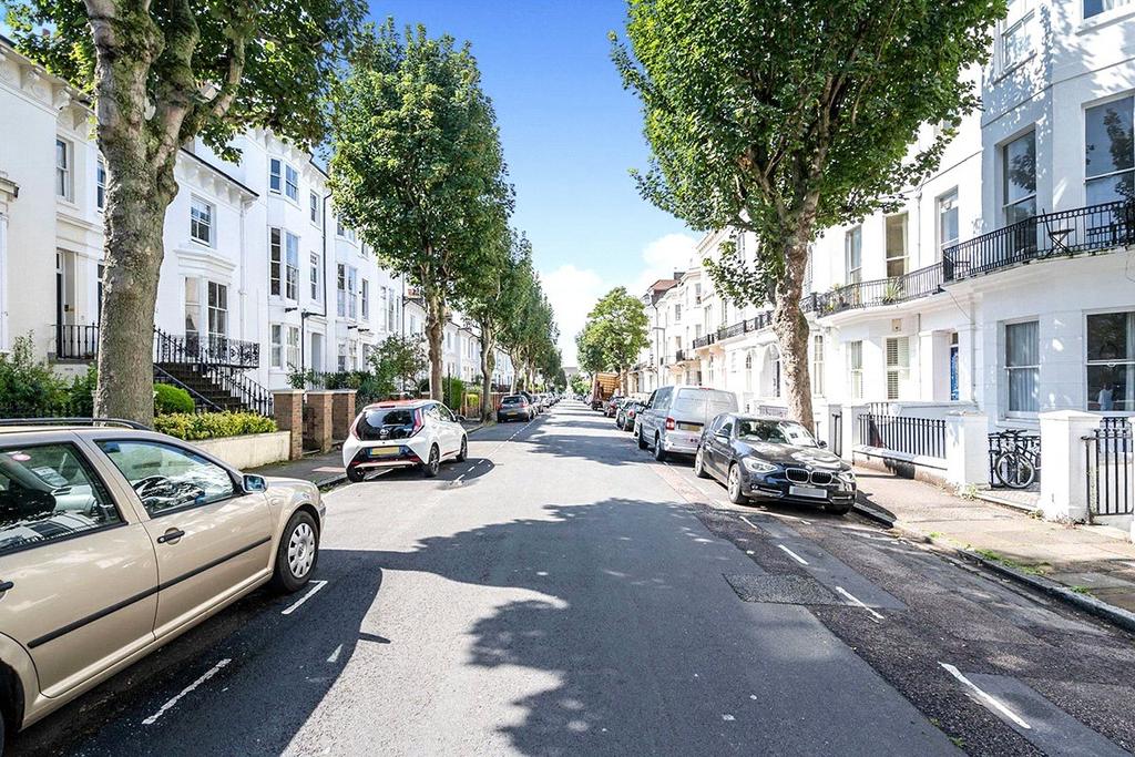 Compton Avenue