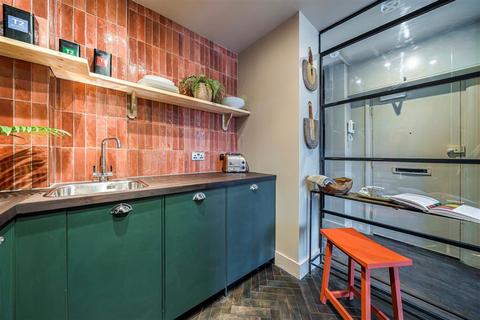 1 bedroom flat for sale, Old Kent Road, London SE1