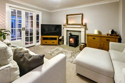 4 bedroom detached house for sale, Forshaw Close, Ashbourne, DE6