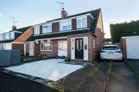 3 bedroom semi-detached house for sale - Aldermere Road, Kidderminster
