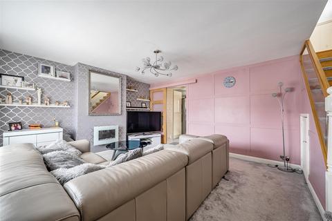 3 bedroom semi-detached house for sale, Aldermere Road, Kidderminster