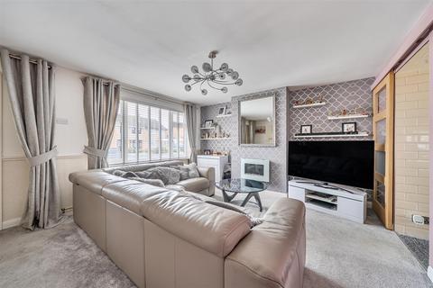 3 bedroom semi-detached house for sale, Aldermere Road, Kidderminster