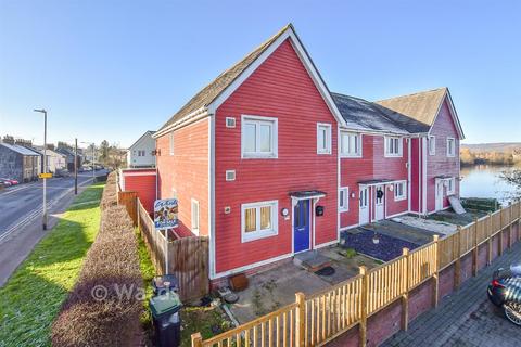 3 bedroom end of terrace house for sale, New Hythe Lane, Larkfield, Kent