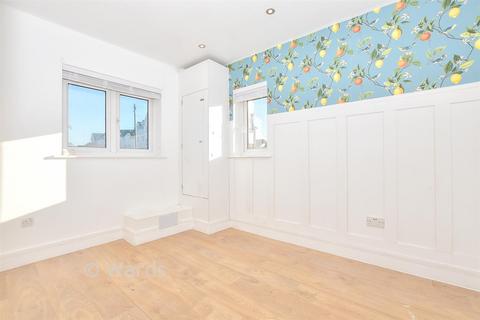 3 bedroom end of terrace house for sale, New Hythe Lane, Larkfield, Kent