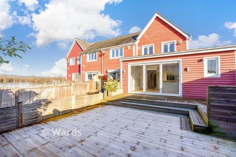 3 bedroom end of terrace house for sale, New Hythe Lane, Larkfield, Kent