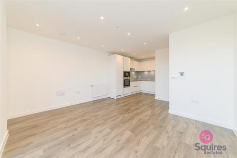 2 bedroom flat to rent, Ridgeway View, London