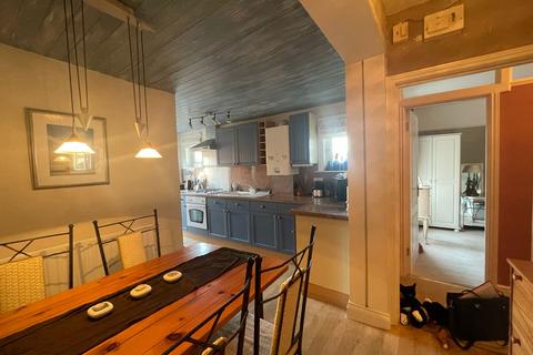 2 bedroom flat for sale, Flat 2, 39 Cliff Road, Sheringham, Norfolk NR26 8BJ