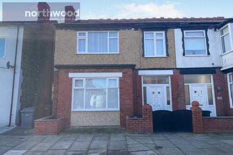 4 bedroom semi-detached house to rent, Malvern Road, Wirral CH45