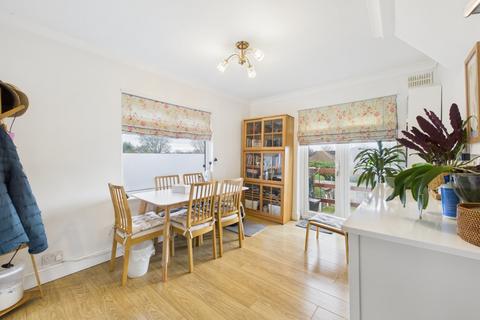 undefined, London Road, Ashford, Surrey, TW15