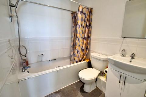 2 bedroom terraced house for sale, Hawthorns, Meadside Walk, Walderslade, Chatham, ME5