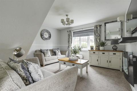 2 bedroom semi-detached house for sale, Dylan Thomas Road, Bestwood Park NG5