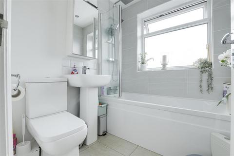 2 bedroom semi-detached house for sale, Dylan Thomas Road, Bestwood Park NG5