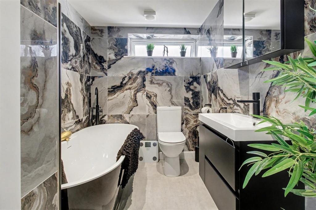 Ensuite