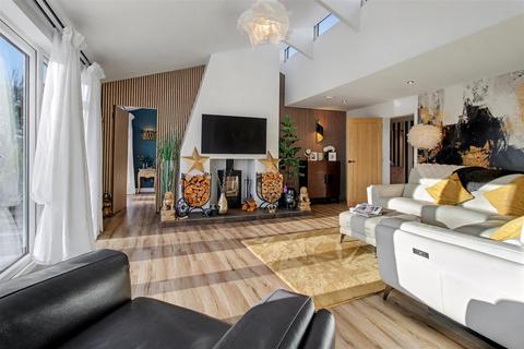 4 bedroom detached bungalow for sale, Parkhill, Middleton, King's Lynn