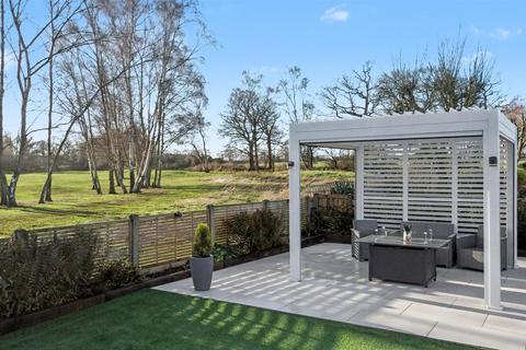 4 bedroom detached bungalow for sale, Stunning Contemporary Refurbished Bungalow at Parkhill, Middleton