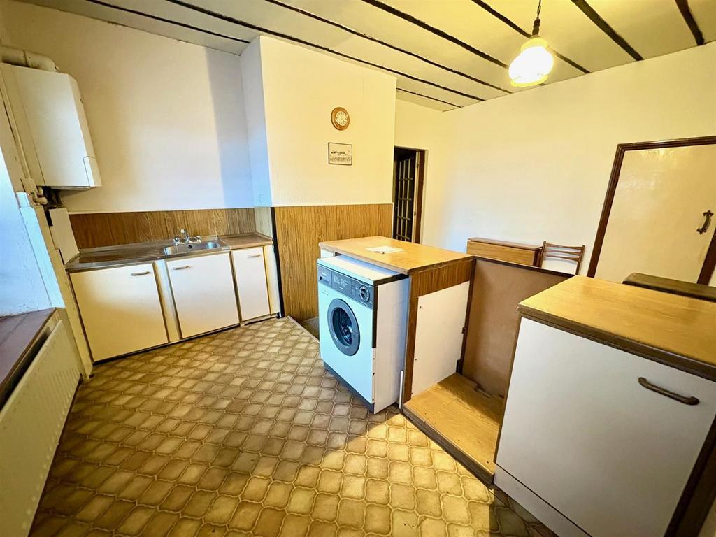 14 Prospect - 2nd Kitchen dier.jpg
