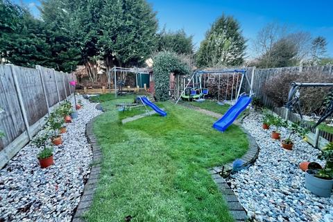undefined, Exton Avenue, Luton, Bedfordshire, LU2 0LH