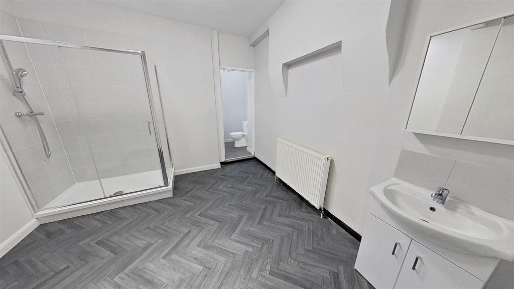 42 HS-image3.jpg