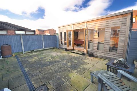 3 bedroom semi-detached house for sale, St. Georges Close, Thorne, Doncaster